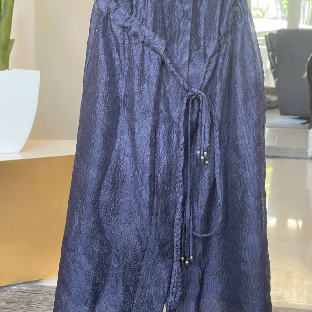 Veronica Beard 100% silk zip-up the front Navy dress with knot detail onshoulder